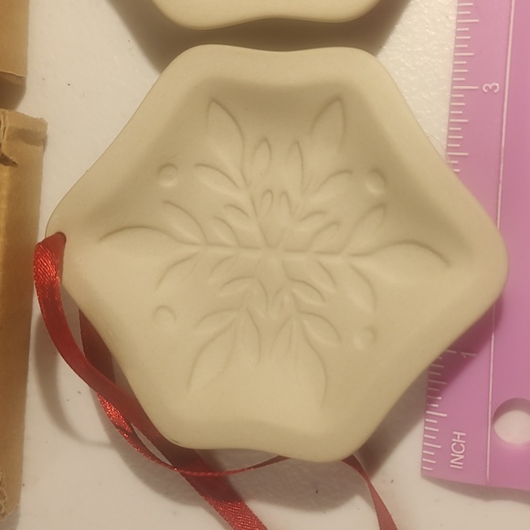 Set Of 3 Longaberger Ceramic Snowflake Ornaments/Cookie Molds Unglazed Ceramic - Picture 2 of 5